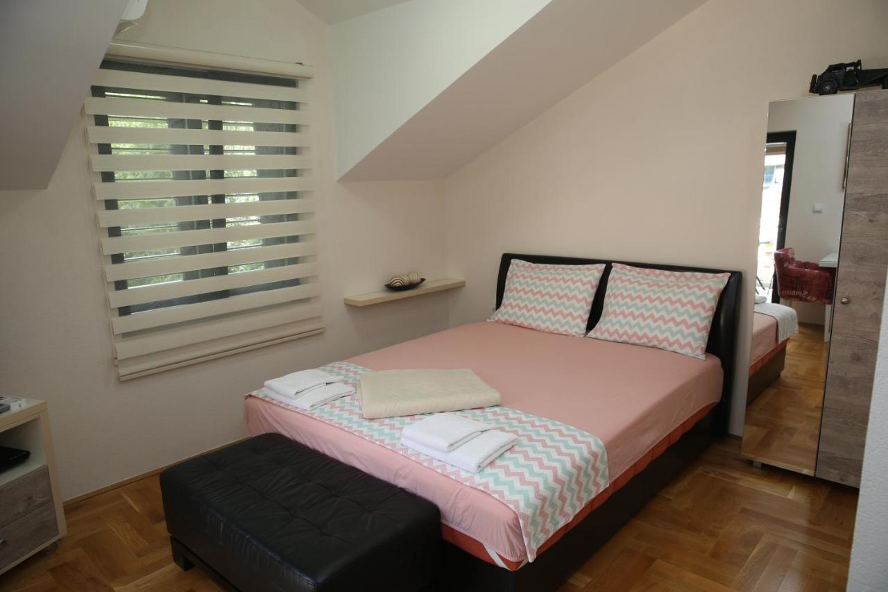Apartmani Dijana 2 كوتور المظهر الخارجي الصورة